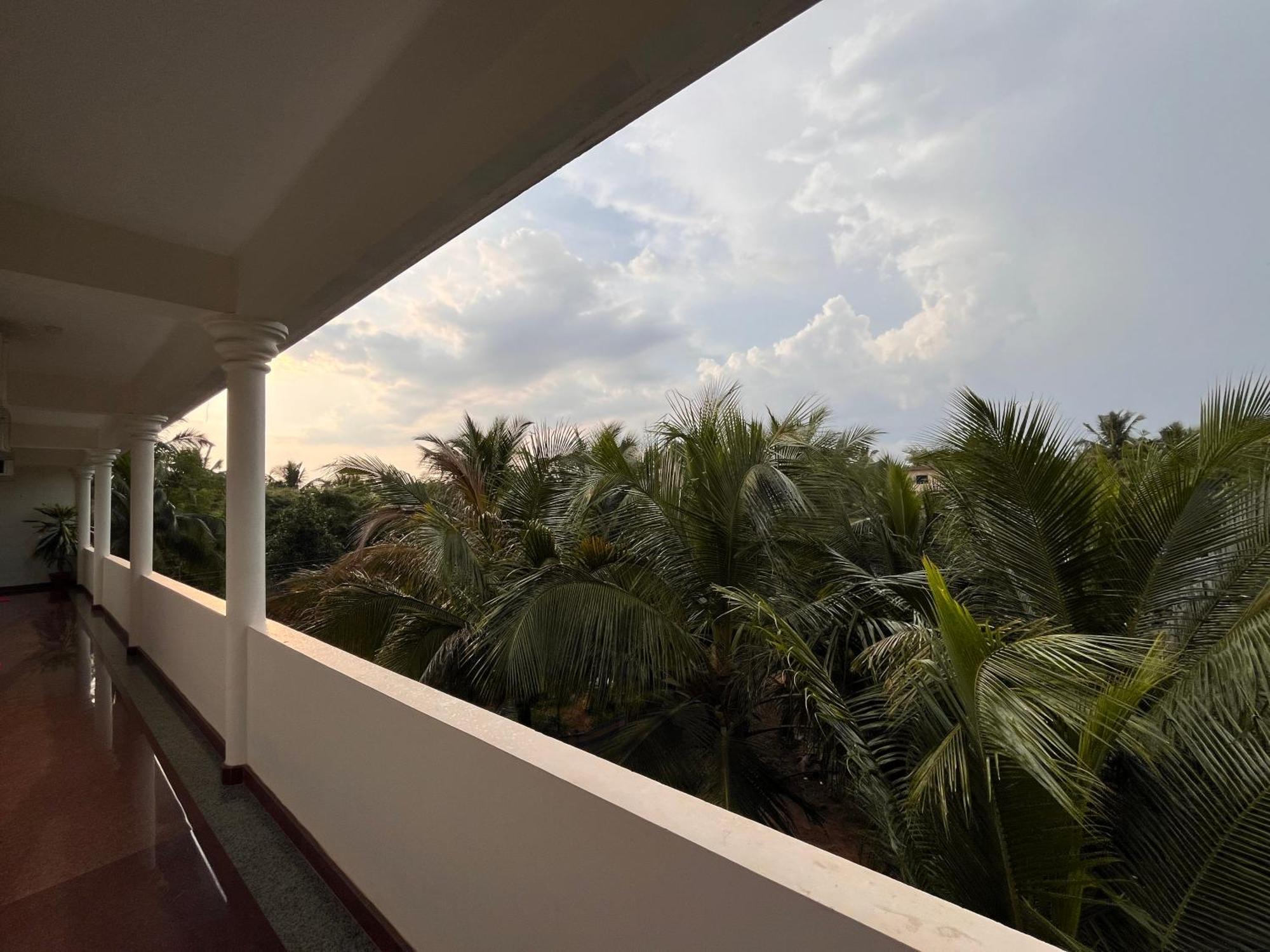 Morjim Sunset Hotel Esterno foto