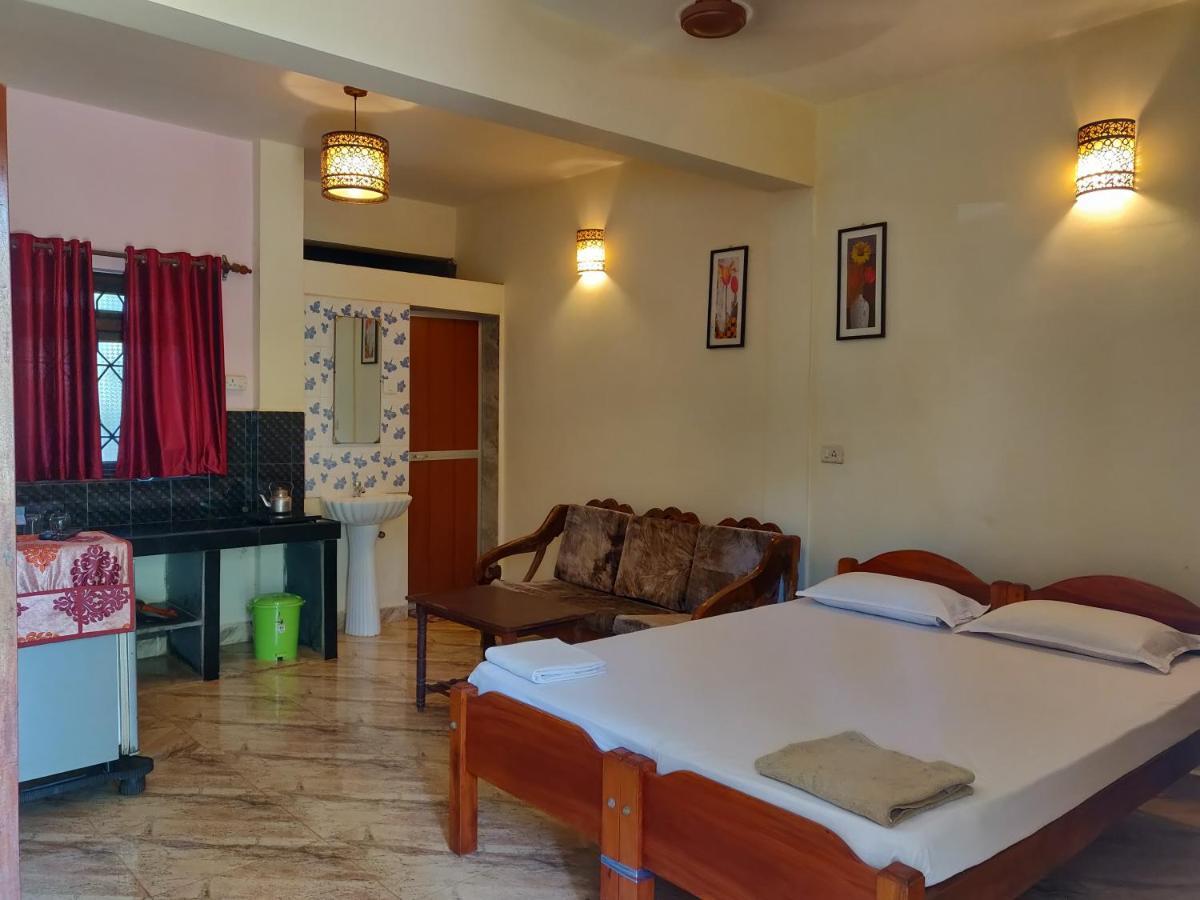 Morjim Sunset Hotel Esterno foto